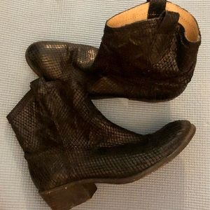 Snake skin Frye Boots